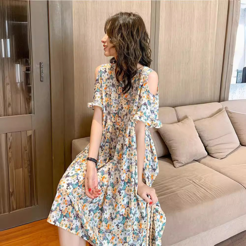 Rasedate jaoks mõeldud midi kleit ümmarguse kaelusega, A-liiniline lõige, 3/4 varrukad, 95% polüester