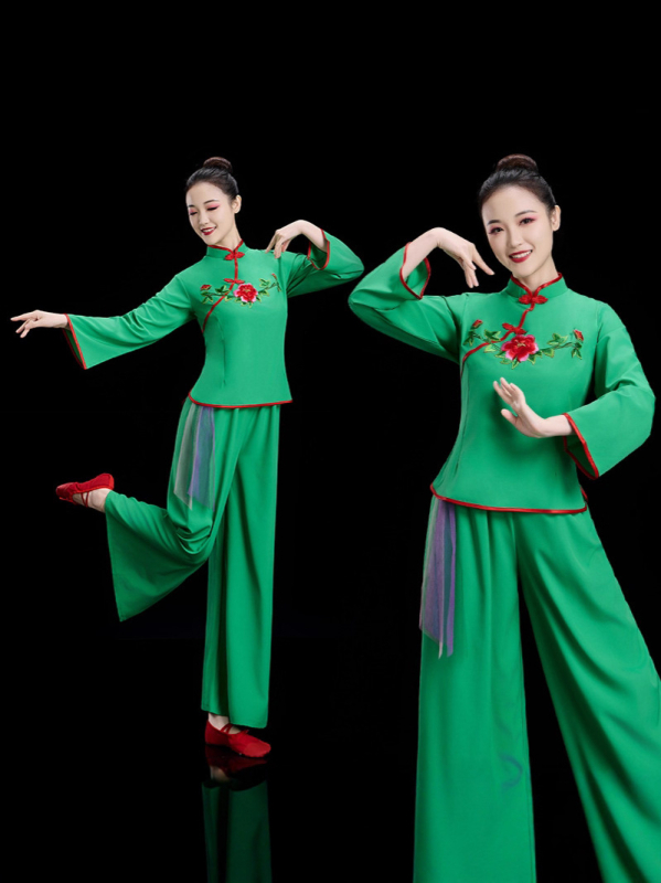 Yangko tantsukostüüm unisexile (puuvillane materjal, 70–80% puuvillasis sisaldus, kaela silt, kevad 2025)