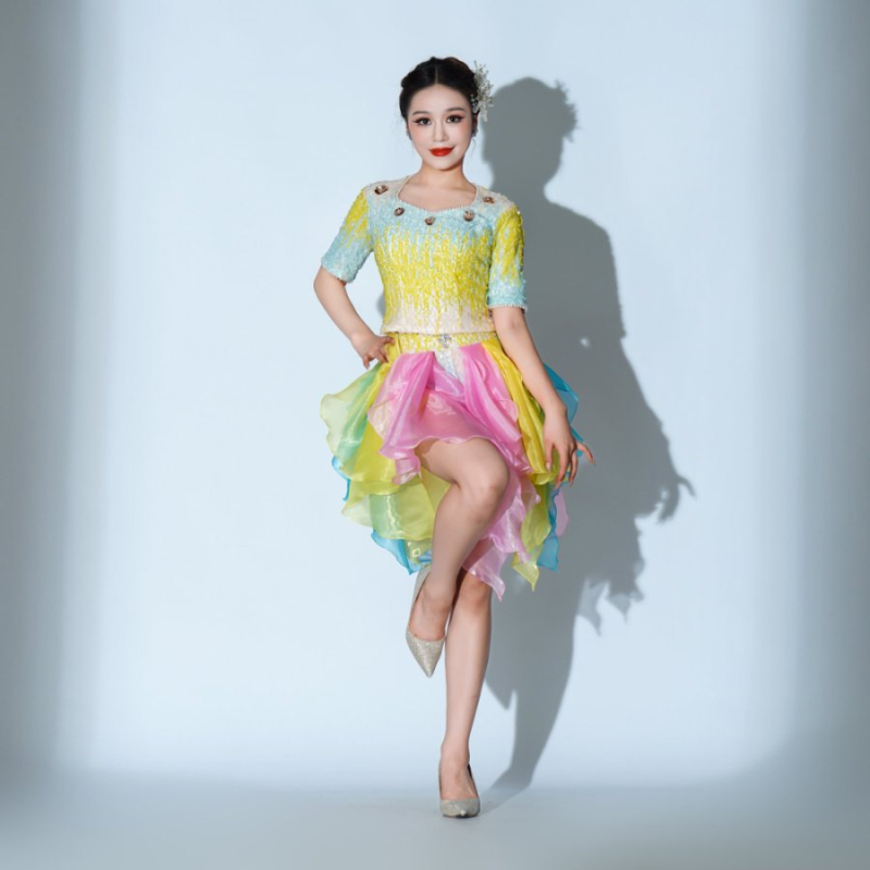 Naiste cheerleading kostüümide komplekt gruppiliste esinemiste jaoks, polüester, 2025 talv