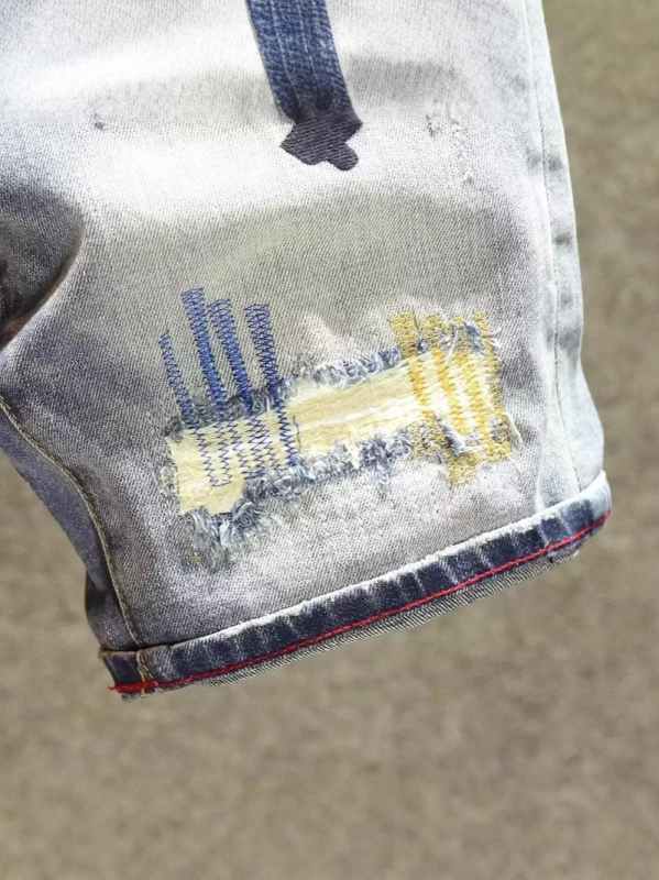 Meeste kapri denim lühikesed püksid viimistletud kulumise detailidega, kits lõige, vintage stiil, puuvillasegu