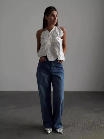 Õlarihmadeta top, avatud selg, nööriga kinnituv, helmeste lillekujundus, polüesterkangas