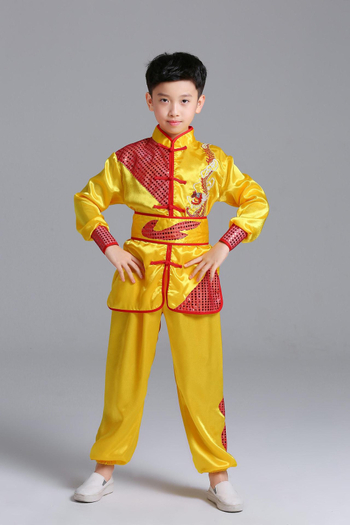 Laste võitluskunstide komplekt drakoni tikandiga, unisex, pikad ja lühikesed varrukad treeningriided. Bränd: Dancing Lin Xing; Materjal: Polüester; Põhitoote koostis: 80%; Vanuse rühm: kuni 17-aastased; Sugu: Unisex