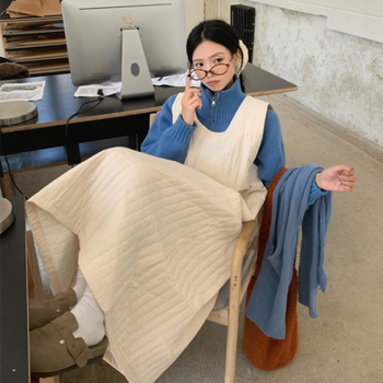 Rasedate talve komplekt: kleit koos vestiga ja imetamisavaga, pikad varrukad, keskmise pikkusega seelik, ühes toonis puuvill-poliesteri segu elastaaniga