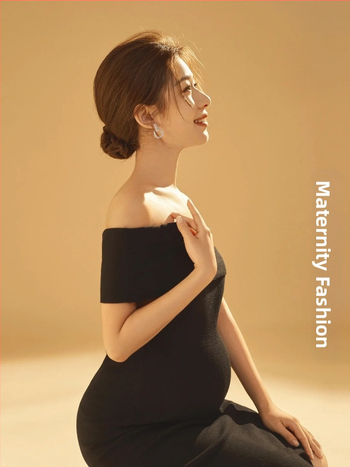 Rasedate trikootud kleit avatud õlgade ja lõhestusega – 20% puuvill, kõikidel aastaaegadel