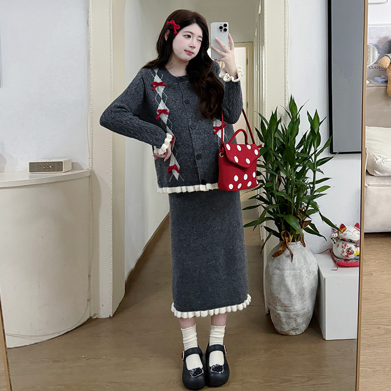 Rasedate seelikukostüüm, pikkade varrukatega, akrüülkangas, 95%+ koostis, tikand