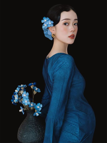 Rasedate kleit, prantsuse inspireeritud Zen-stiil, pikad varrukad, polüesterkangas, polüesterisisaldus alla 30%, kevad 2025 väljaanne, koduses kõhtu pildistamiseks