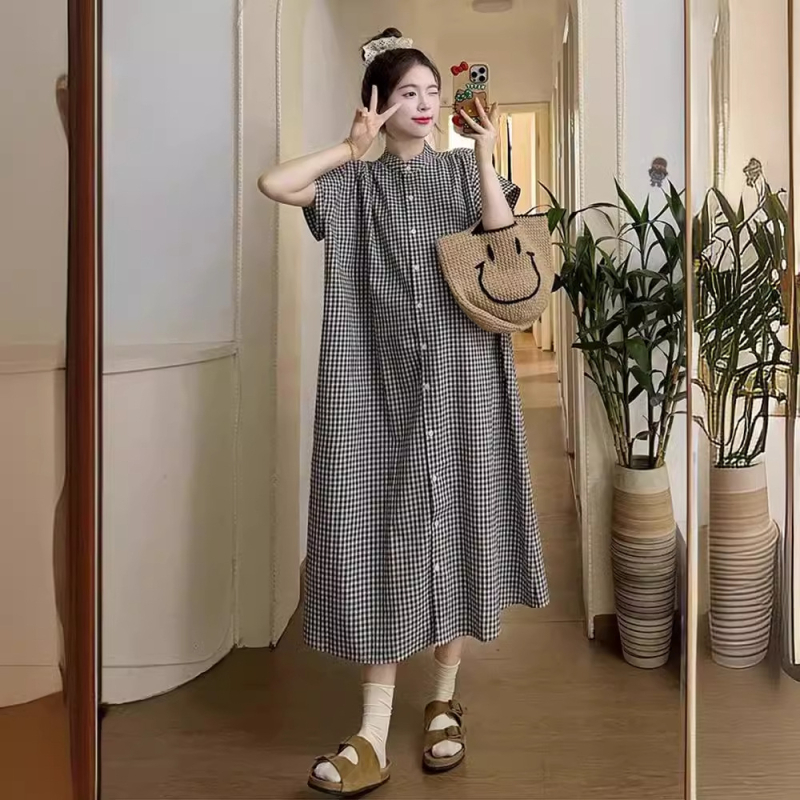 Rasedate suvine kleit ruudulise mustriga, puuvillase segu 30–50%, 3/4 varrukad, A-liiniline pikk kleit