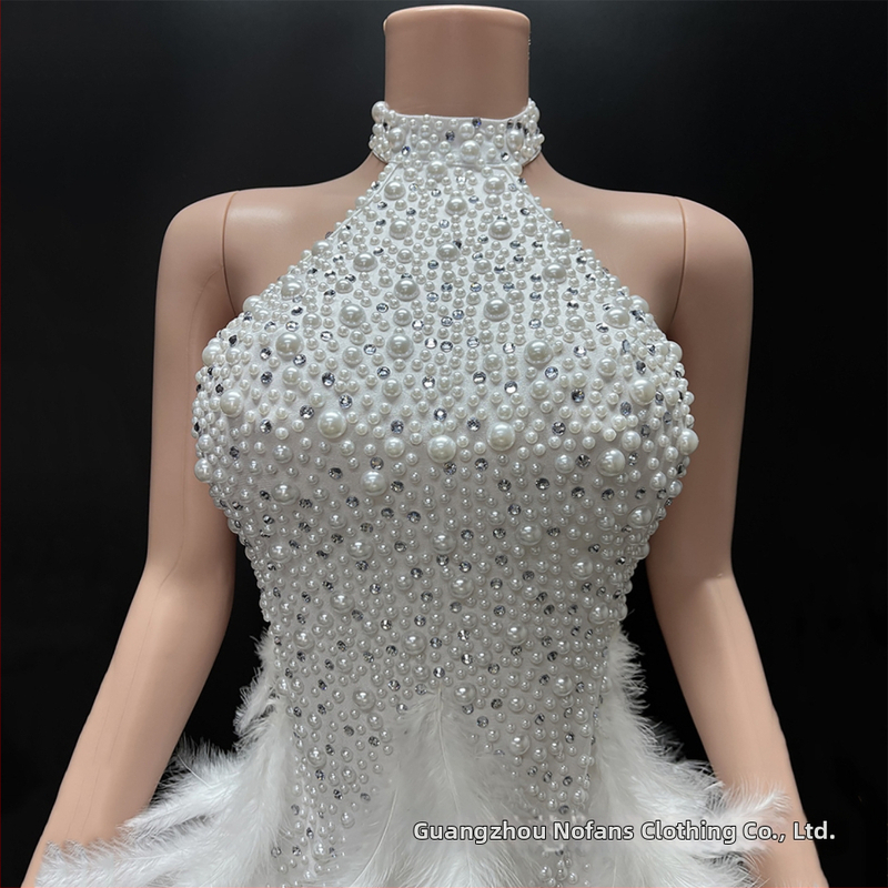 Novans baletný štýl halterneck šaty s perlami a labuťím perom, tkanina spandex 95%+, scénické šaty pre ženy, jeseň 2025