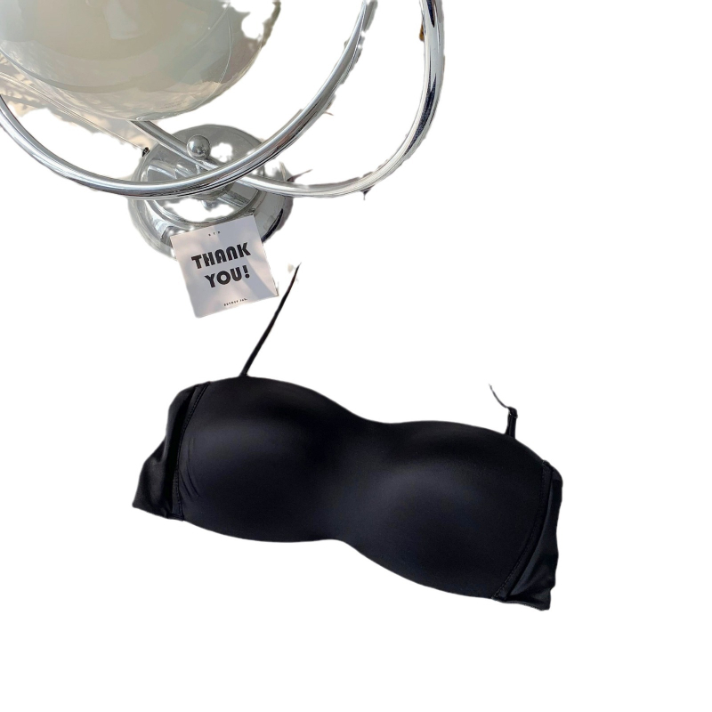 Szatén-nailon melltartó, levehető dupla vállpántokkal, teljes kosár, vékonyan formázott kosár, merevítő nélkül