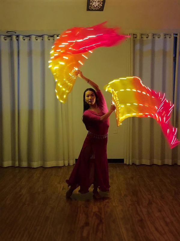 LED svjetleći fan za Belly Dance, tkanina Mulberry Silk, preko 95% sadržaja svile, punjiv, nježne svjetleće niti