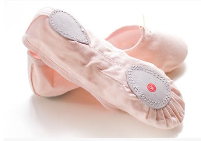 Plesne cipele – platneni gornji dio, kožna potplata, niski đon 1–3 cm, okrugli vrh, protuklizne