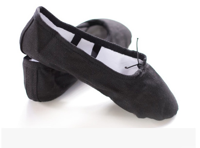 Plesne cipele – platneni gornji dio, kožna potplata, niski đon 1–3 cm, okrugli vrh, protuklizne