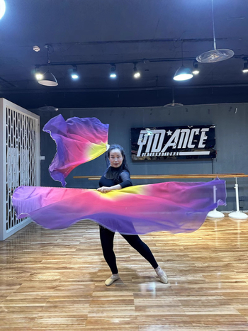 Kostým pre belly dance s gradientným šálom z chiffon, polyesterový materiál, obsah polyesteru 30-50%, jar 2025, pre ženy 18-24 rokov