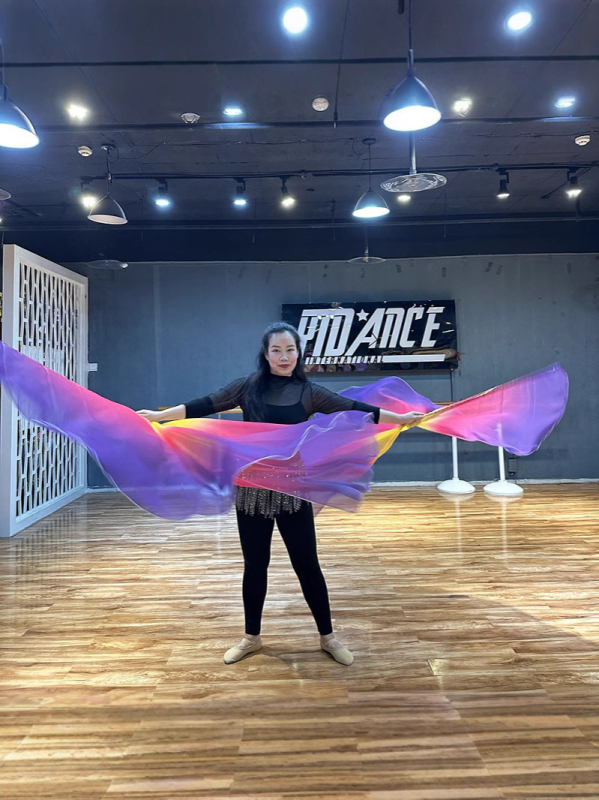 Kostým pre belly dance s gradientným šálom z chiffon, polyesterový materiál, obsah polyesteru 30-50%, jar 2025, pre ženy 18-24 rokov