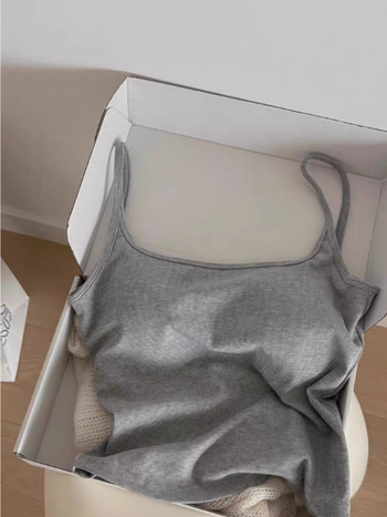 Ženski top bez leđa s fiksnim trakama, slim fit, kratka duljina, tkanina od pamukove smjese