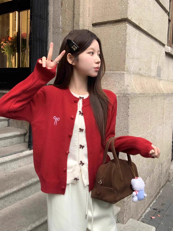 Cardigan od viskoze s lažnim dvodijelnim dizajnom, U-izrez, dugi rukavi, opušten kroj