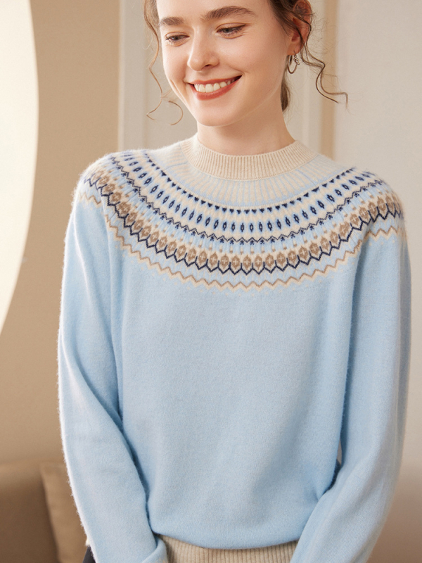 Kašmirski pleteni džemper — prugasti žakard, okrugli ovratnik, dugi rukavi, ležeran kroj, debeo, zima 2025