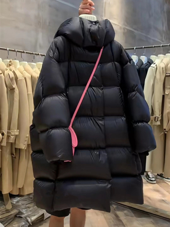 Ženska jakna s perjem srednje duljine, bijeli patka down punjenje, 56–60% sadržaja perja, poliester tkanina, kapuljača