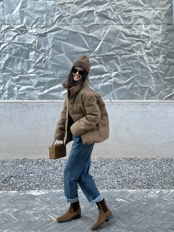 Jakna s guščjim perjem, sadržaj perja preko 91%, tkanina od vunene smjese, oversize kroj, stojeći ovratnik