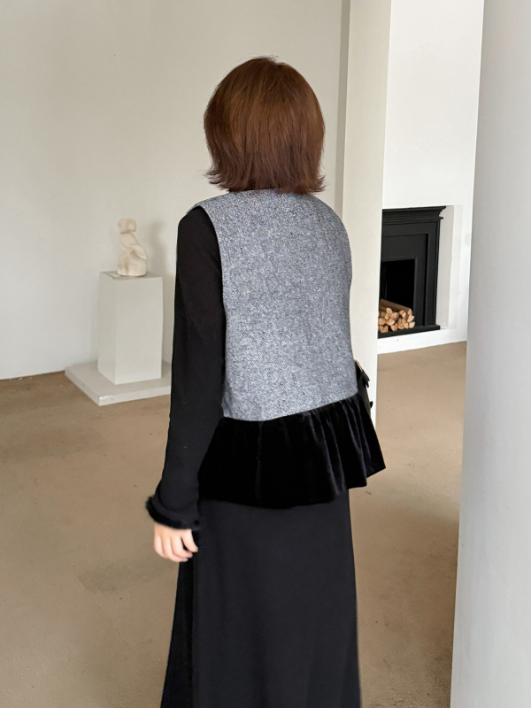 Be rankovių liemenė su aksomo patchworku ir apvaliu kaklu, žiema 2025, 95% poliesteris