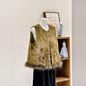 Vesta z Chenille s elastanom, polo golier, regulárny strih, štýl Royal Sister, jar 2025 vydanie