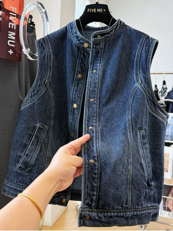 Ženski poliester bez rukava, okrugli ovratnik, duljina 50–65 cm, zatvaranje kopčama, vintage stil