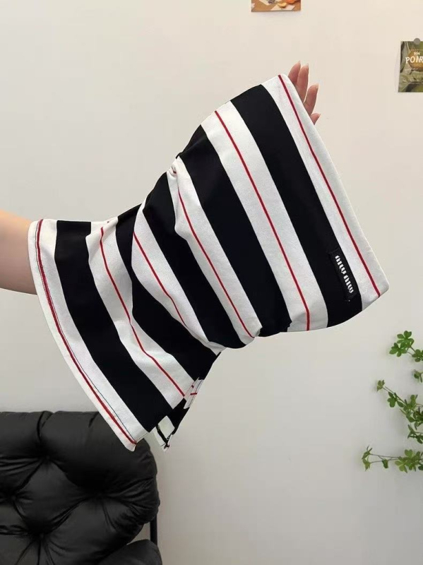 Bustier top bez naramenica, uski kroj, pamuk, prugasto/kockasti uzorak, elegantan gradski stil
