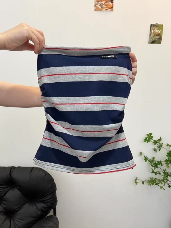 Bustier top bez naramenica, uski kroj, pamuk, prugasto/kockasti uzorak, elegantan gradski stil