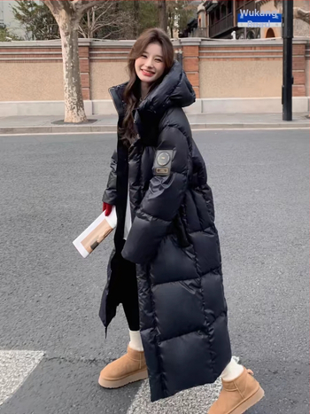 Moteriška ilga pūkų striukė su gobtuvu, laisvas kirpimas, stora izoliacija, nailono audinys, 201–300 g pūkų