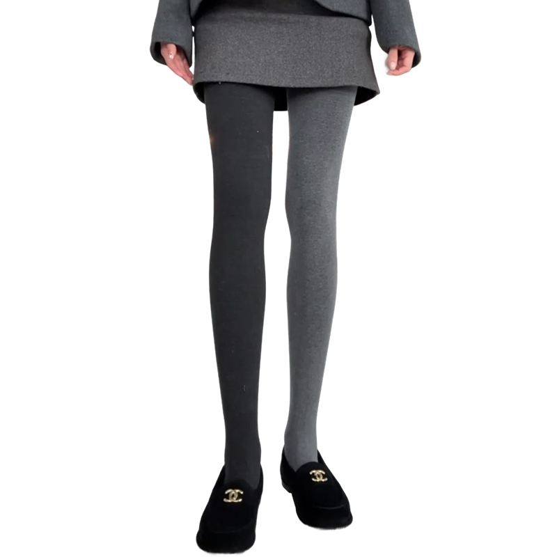 Naistele mõeldud jalgadega sukkpüksid, vooderdatud fleece'iga, paksud, soojad, jalgade kuju vormivad (Materjal: polüesterkiud; Funktsioon: jalgade kuju vormimine; Paksus: paks; Soki tüüp: jalgadega)