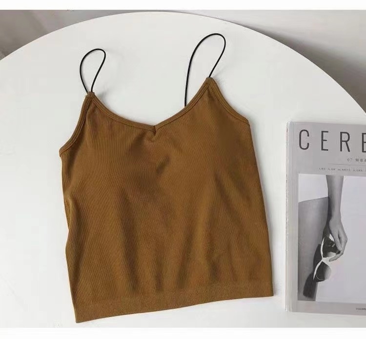 Nylon bezšivni tubasti top s umetkom za prs, 70-80% nylon, puni kupa, tanki oblik čašica, prozračan, udoban