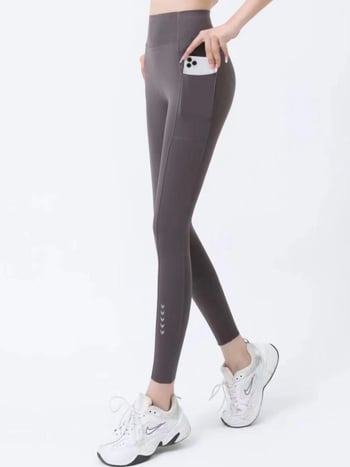 Дамски спортни панталони за каране с нейлон-еластанов смес (70–80% нейлон, 20–30% еластан), висока еластичност, тесен силует, тънък материал, Пролет 2024