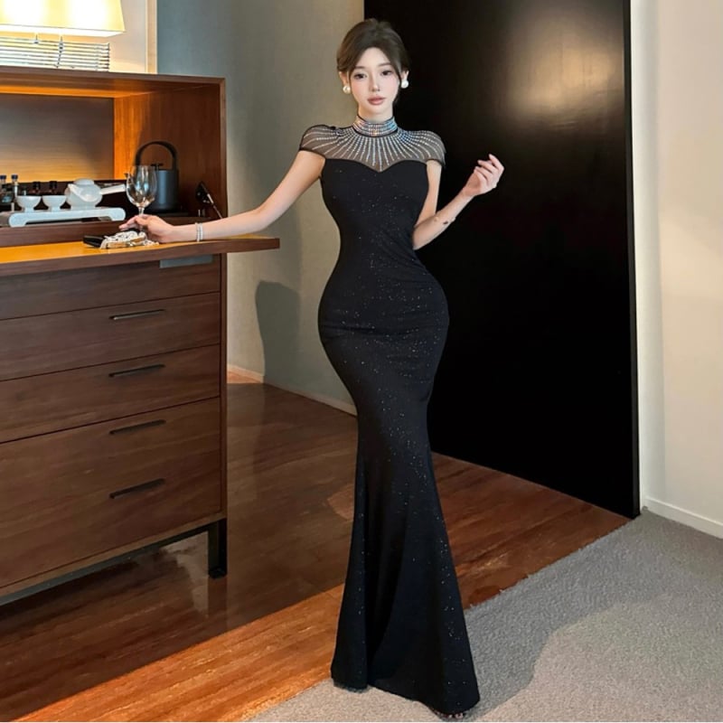 Γυναικείο μακρύ φόρεμα από πολυεστέρα με πάνελ σχέδιο, εφαρμοστό σιλουέτα, κοντά μανίκια, ψηλή μέση, μισό-στάντ κολάρο, διακοσμητικά κρύσταλλα