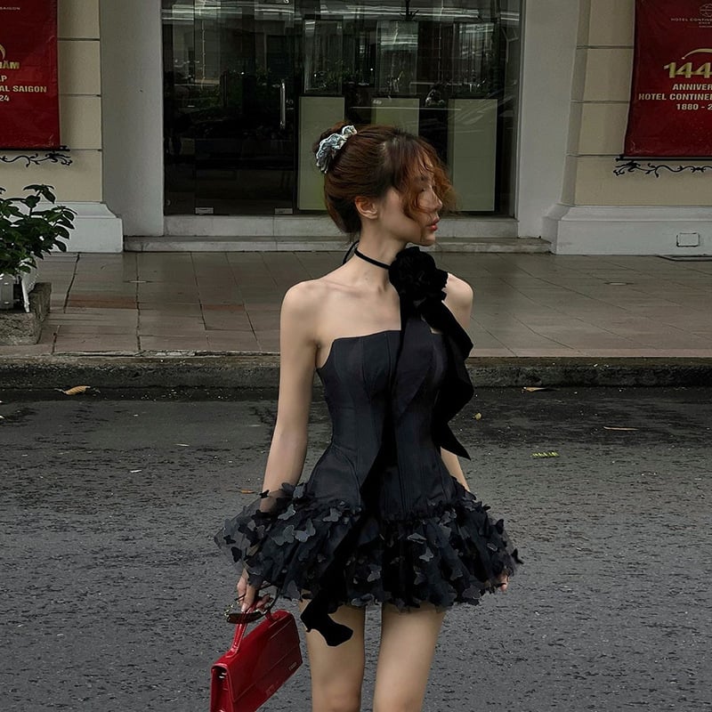 Ženska haljina bez rukava, visok pas, A-linijska silueta, tube-top stil, ovratnik s jednom linijom