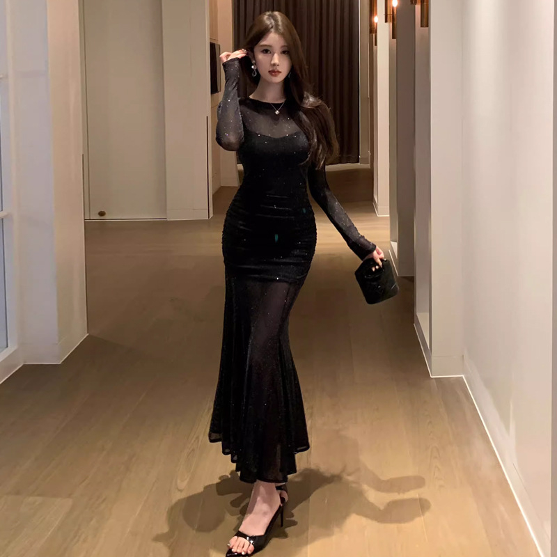 Haljina sirena od poliestera, okrugli izrez, dugi rukavi, visok struk