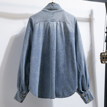 Sievietes džinsa krekli-jaka ar augstu apkakli, lampas garu piedurknēm, kabatas un zeltaini knofi, poliestera maisījums