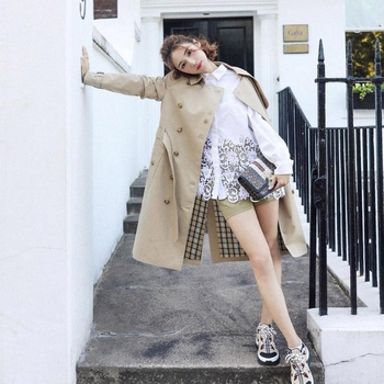 Ženski pamučni windbreaker kaput s ovratnikom od saka, dugi rukavi, epaulette detalji, 95% pamuk, gradski stil, proljeće 2023