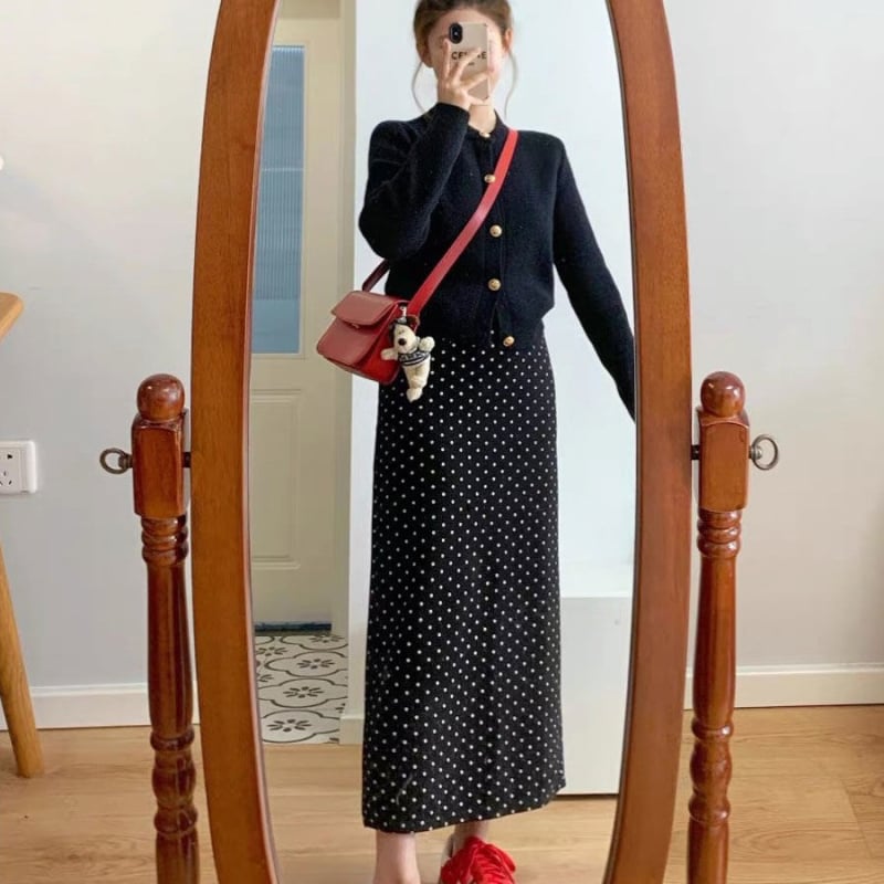 Подплатена миди пола с висока талия, разкроена, точкова шарка