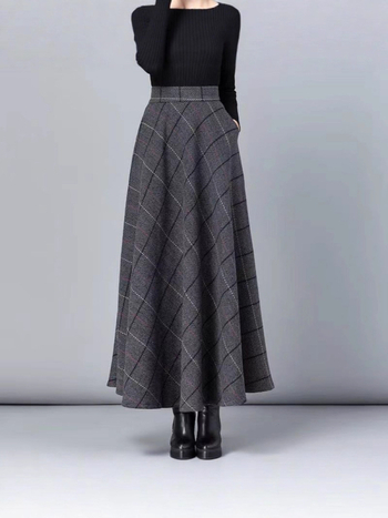 Kockasta široka suknja srednje dužine, vunena tkanina, 80-90% poliester