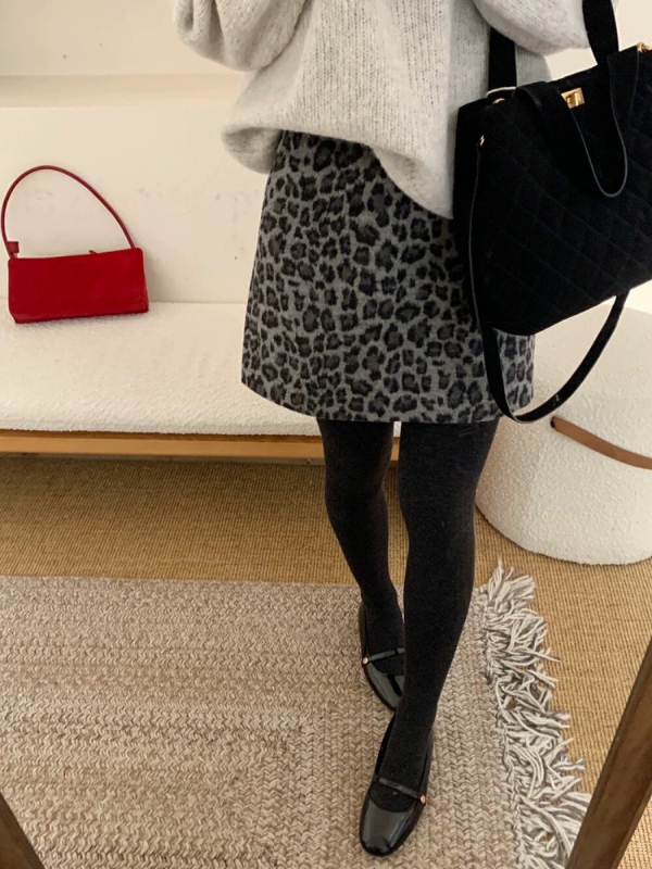 Suknja od džinsa s leopard printom, hip kroj, visoka elastičnost, zimska 2021, elegantan gradski stil