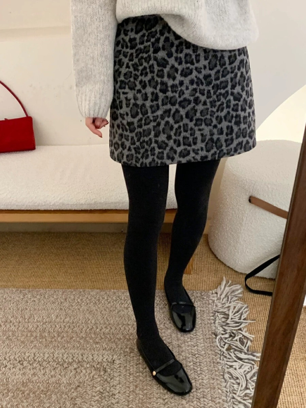 Suknja od džinsa s leopard printom, hip kroj, visoka elastičnost, zimska 2021, elegantan gradski stil