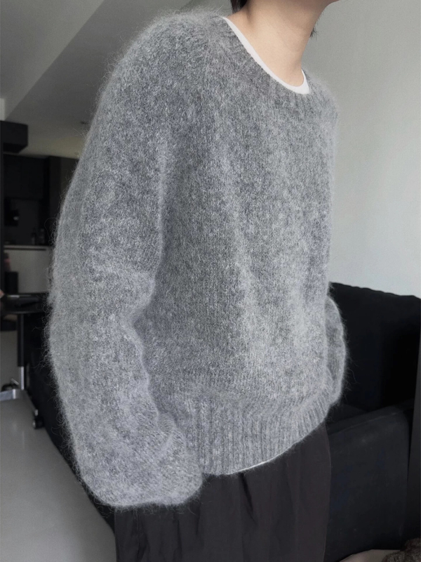 Γυναικείο πουλόβερ μαλλί 95%+ | Λαιμός στρογγυλός | Μακριά μανίκια | Πολύ παχύ | Χειμώνας 2025
