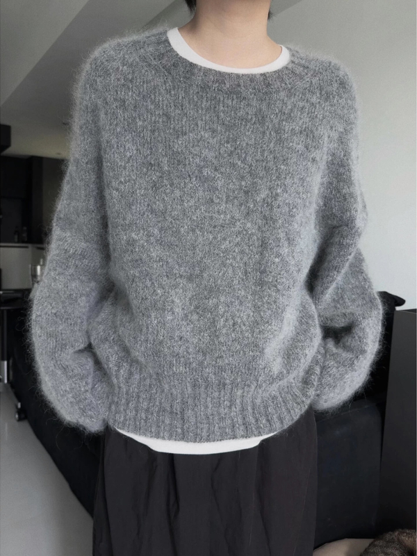 Γυναικείο πουλόβερ μαλλί 95%+ | Λαιμός στρογγυλός | Μακριά μανίκια | Πολύ παχύ | Χειμώνας 2025