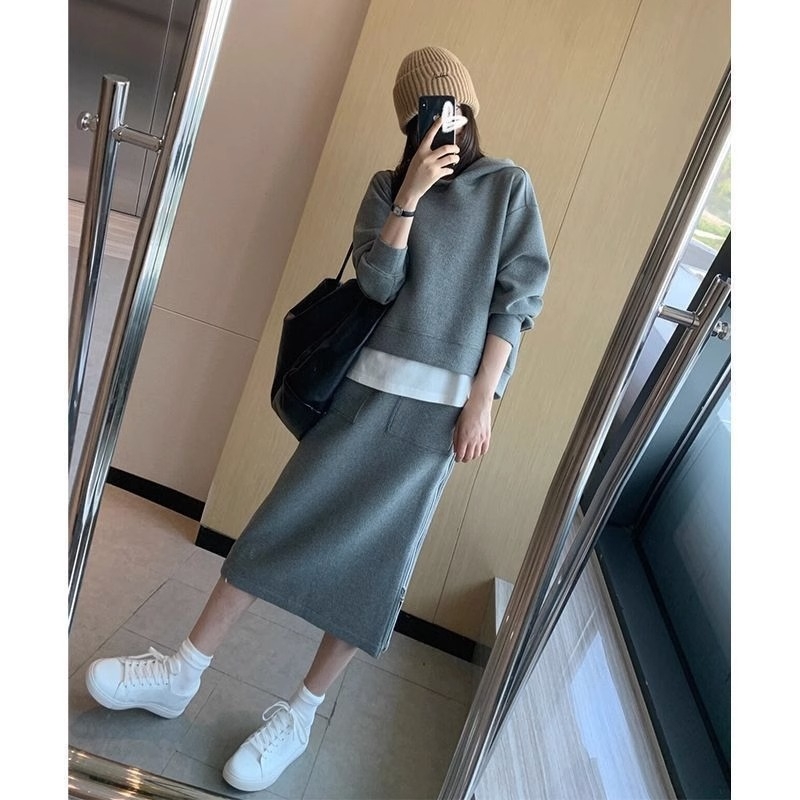 Sieviešu kapuči džemperu ar svārku komplekts, garš svārks, poliestera audums, 50–70% poliestera, ultra garas piedurknes, divu gabalu komplekts, Pavasaris 2025