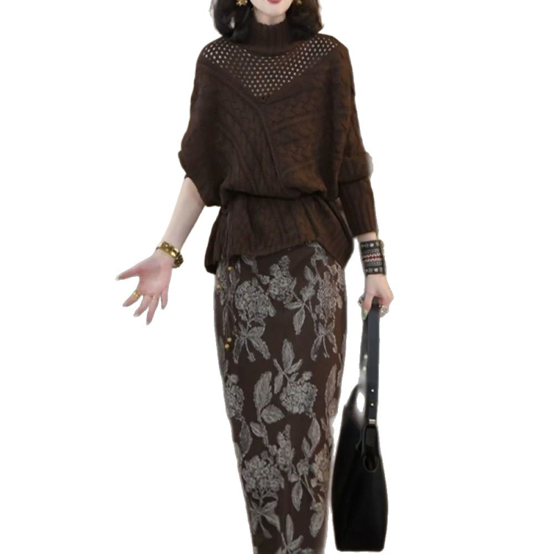 Sieviešu svārku komplekts – garas svārki, izgriezts adīts tops, poliesters, rudens 2025