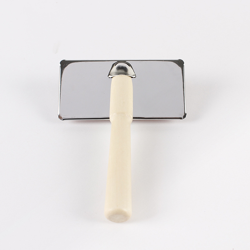 Háziállat fésű fa markolattal macskáknak és kutyáknak – rozsdamentes acél fogak, szőr eltávolítása, összegubózott szálak kifésülése, masszázs