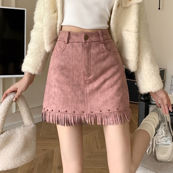 Φούστα από πολυεστέρα με βελούδινο εφέ και φουντάκια, 90–95% πολυεστέρας, Χειμώνας 2025