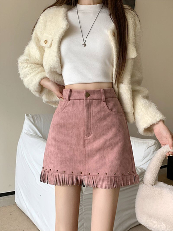 Φούστα από πολυεστέρα με βελούδινο εφέ και φουντάκια, 90–95% πολυεστέρας, Χειμώνας 2025