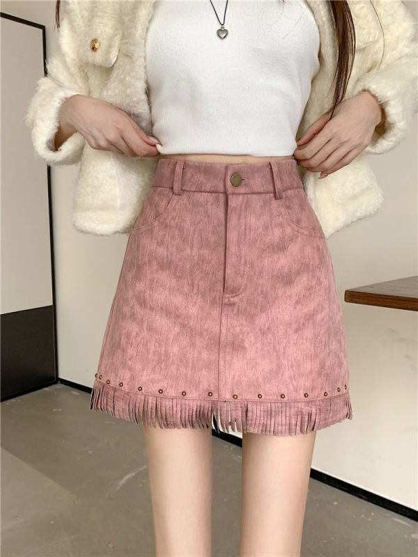 Φούστα από πολυεστέρα με βελούδινο εφέ και φουντάκια, 90–95% πολυεστέρας, Χειμώνας 2025