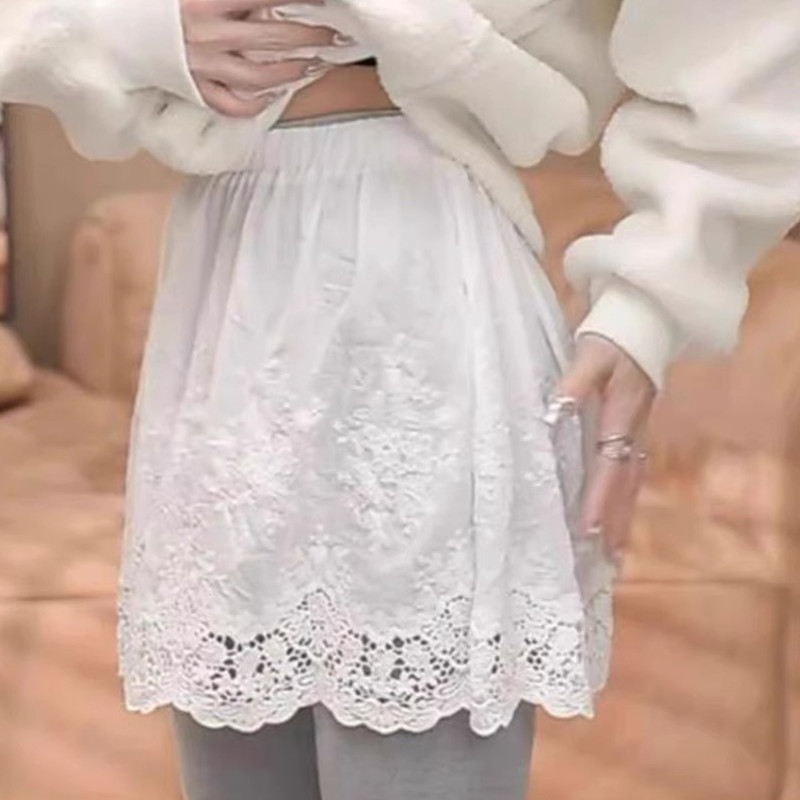 Пола с висока талия и дантелен кант, А‑линия, 100% полиестер, подплата 100% еластан